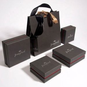 In Hộp Cứng Cao Cấp